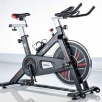 ¿Cuál es la diferencia entre el spinning y el ciclismo?