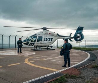 El Helicóptero De La Dgt Denuncia Irregularidades De Ciclistas 1 El Helicóptero De La Dgt Denuncia Irregularidades De Ciclistas