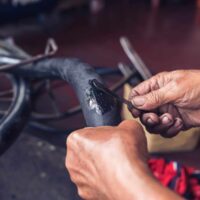 Tres sistemas que evitan pinchazos cuando vamos con la MTB