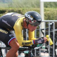 ¿Que tipo de bebida toma Primoz Roglic al finalizar una etapa?