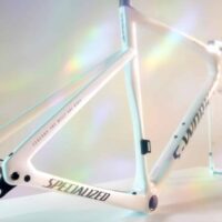 La edición limitada Specialized Tarmac SL7 Remco Reign