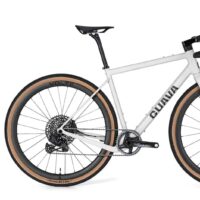 Guava la marca de bicicletas de Gravel de Bojan Krkić