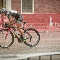 Razones por las que debes montar en bicicleta en la lluvia