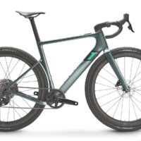 Descubre la revolucionaria 3T Racemax Boost Italia Integrale, la primera bicicleta eléctrica sin cables visibles made in Italy
