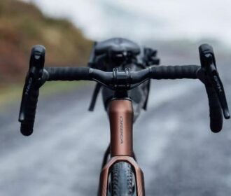 Gravel Cycling: Dominando El Arte Del Agarre Del Manillar