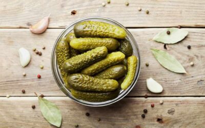 jugo de pepinillos aliado contra los calambres musculares