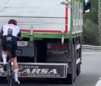 La Temeridad De Felix Groß Y La Respuesta Del Uae Emirates: Un Caso De Irresponsabilidad En El Ciclismo
