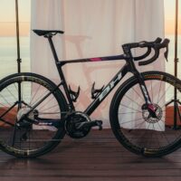 BH Ultralight: Joya del equipo Burgos BH en Carrera