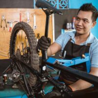 ¿Cómo medir la anchura y altura del sillín de tu bicicleta? Guía práctica para un ajuste óptimo