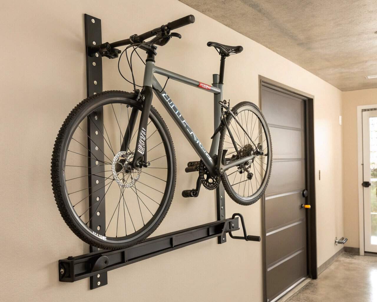 soporte colgar bicicleta en la pared