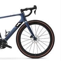 3T Racemax Integrale WPNT: Nueva Gama con Colores Vibrantes y Pasaje Interno de Cables