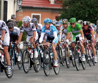 ¿Cuánto Dinero Se Reparten En Premios En El Tour De Francia 2024? Una Guía Completa