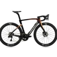 Revisión Pinarello Dogma F Dura Ace Di2: Una Bestia de Carreras Refinada