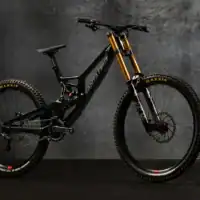 Santa Cruz V10 2024: La Evolución de una Leyenda del Downhill