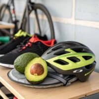 El aguacate: el oro verde que impulsa tu rendimiento ciclista