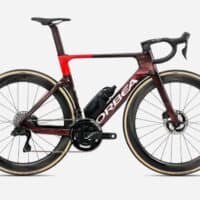 Revisión Orbea Orca Equipo Lotto 2025: Desvelando la Nueva Era en Rojo y Carbono