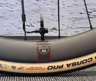 Tom Pidcock Corre Con Ruedas Zipp Con Sensor De Presión Integrado