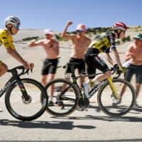 Pogacar estrena una nueva Colnago Y1R en el Ventoux